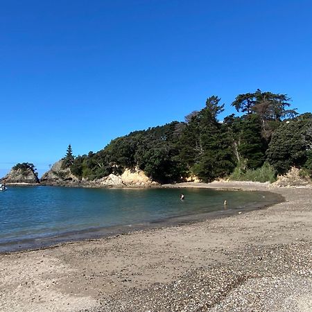Kereru Cabin - Spectacular Seaviews, Rustic, Glamping Eco Adventure Palm Beach Buitenkant foto