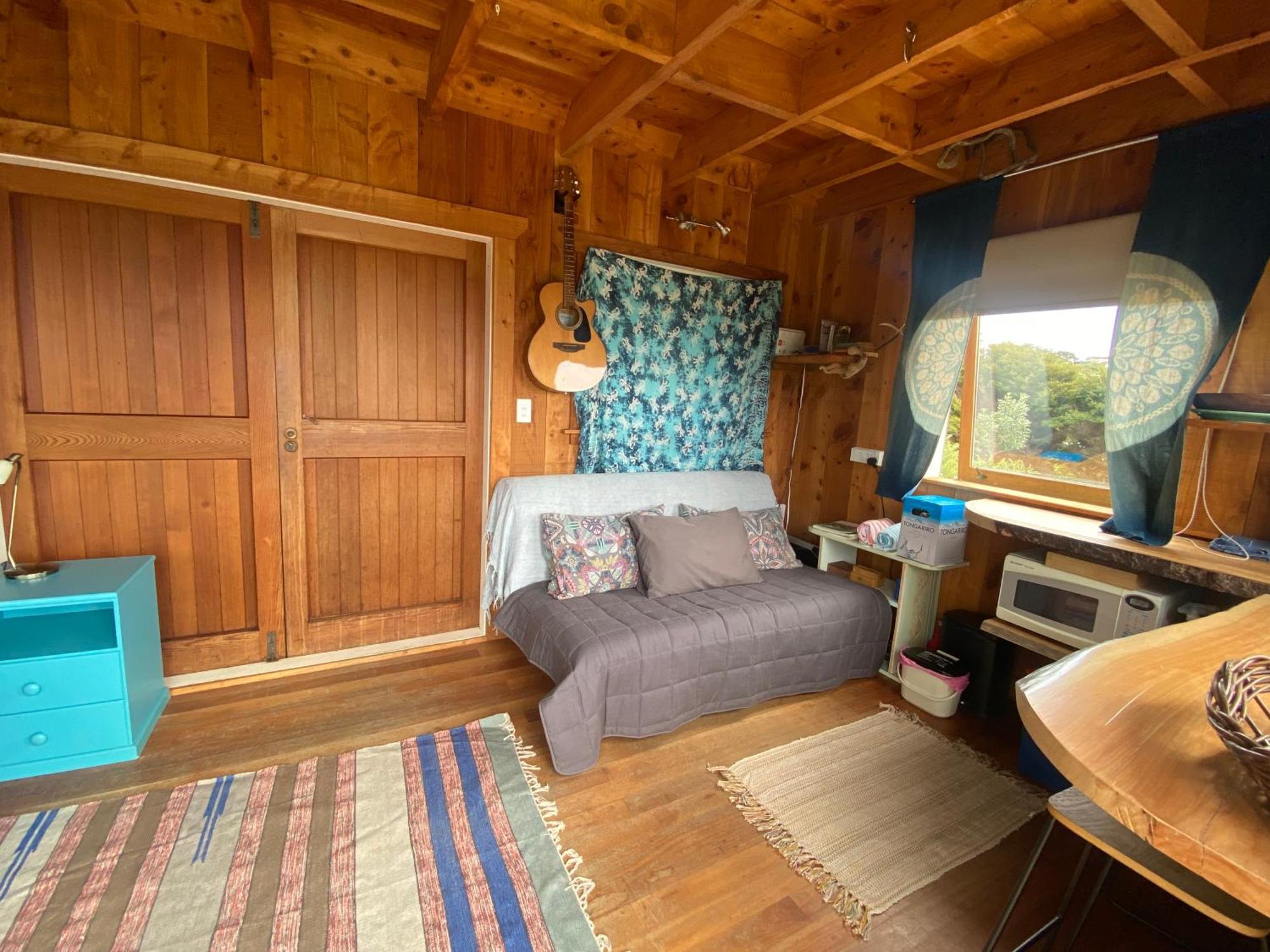 Kereru Cabin - Spectacular Seaviews, Rustic, Glamping Eco Adventure Palm Beach Buitenkant foto