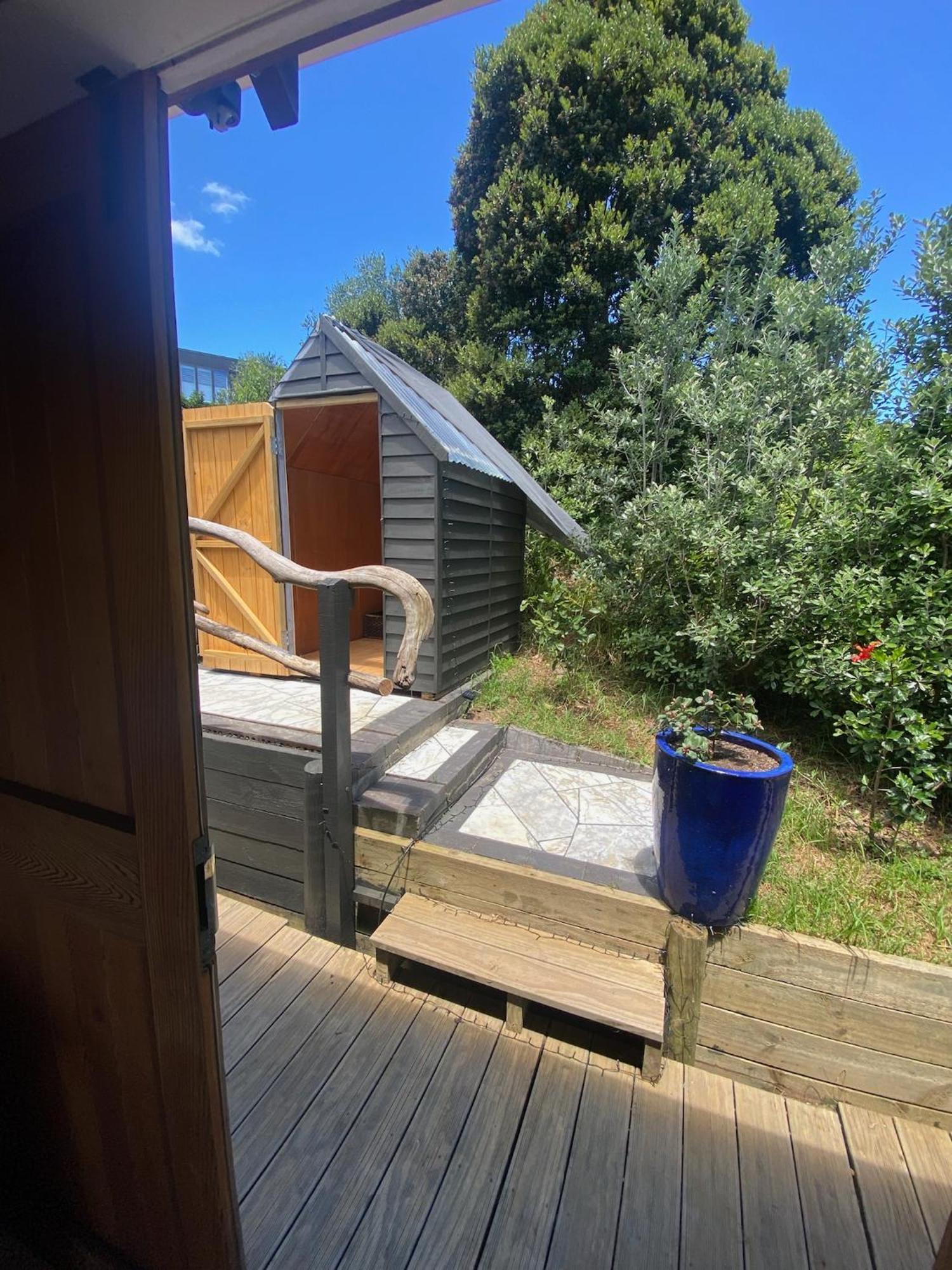 Kereru Cabin - Spectacular Seaviews, Rustic, Glamping Eco Adventure Palm Beach Buitenkant foto