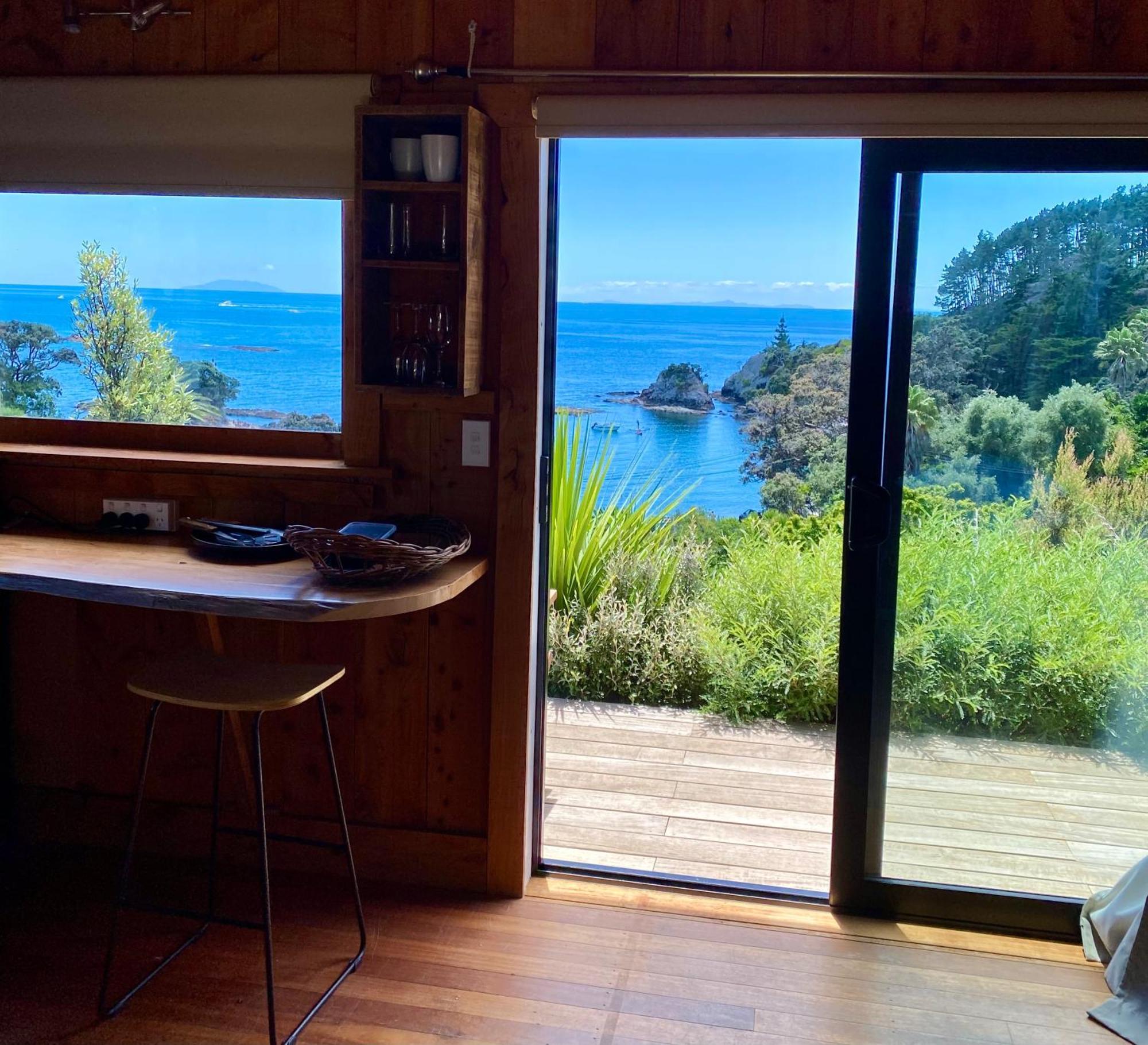 Kereru Cabin - Spectacular Seaviews, Rustic, Glamping Eco Adventure Palm Beach Buitenkant foto